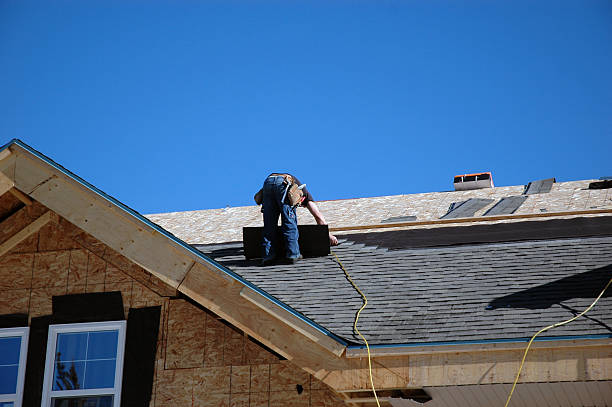 Best Storm Damage Roof Repair  in Lla Lla, WA
