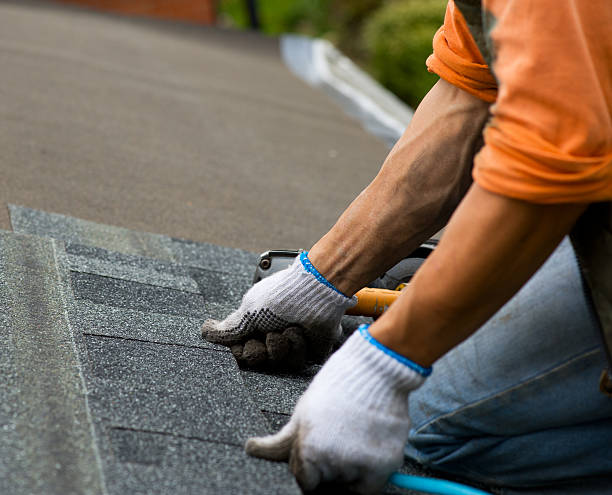 Best Roof Repair Services  in Lla Lla, WA